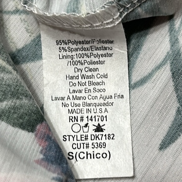 Kiki Larue dress. Marnie Floral print wrap style.Size Small. Excellent condition - Picture 8 of 9